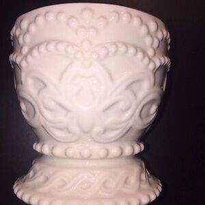 (1) Lenox Beaded Tea Light Holder